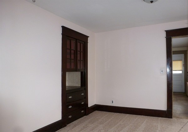 143 Almira Road Springfield, MA 01119 - Photo 8 of 21