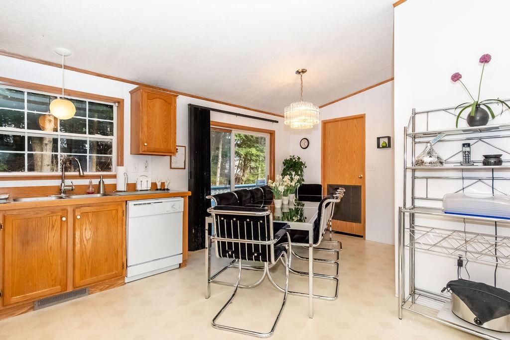 84 Emerald Drive Barrington, NH 03825 - Photo 13 of 29