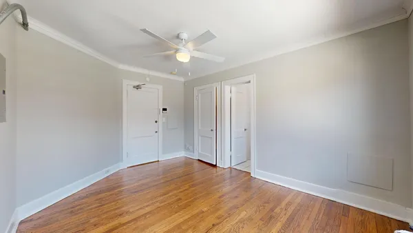 $1,350 | 7 West Campbell Street, Unit 13, Arlington Heights, IL 60005