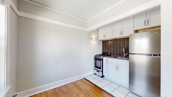 $1,350 | 7 West Campbell Street, Unit 13, Arlington Heights, IL 60005