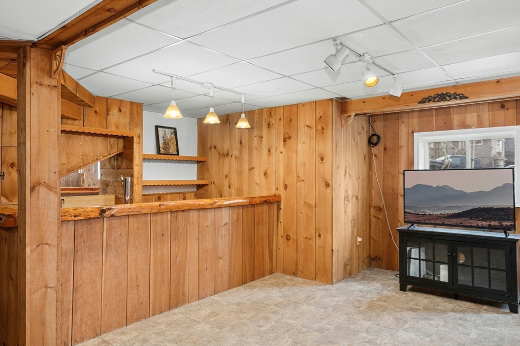 33 Lakeview Avenue, Unit 33 Bellingham, MA 02019 - Photo 17 of 38