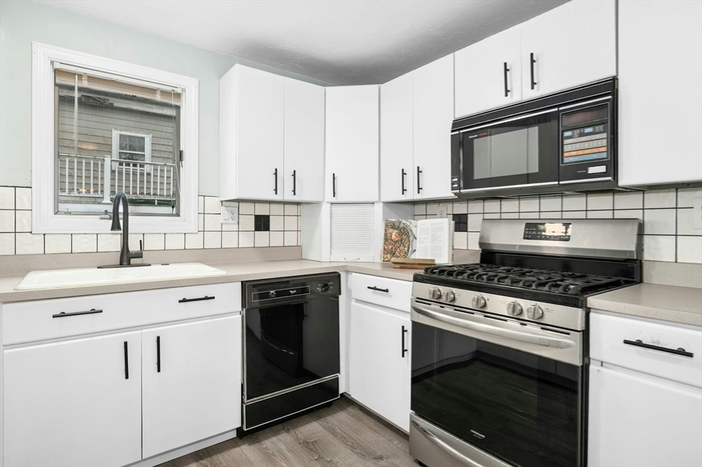 33 Lakeview Avenue, Unit 33 Bellingham, MA 02019 - Photo 22 of 38