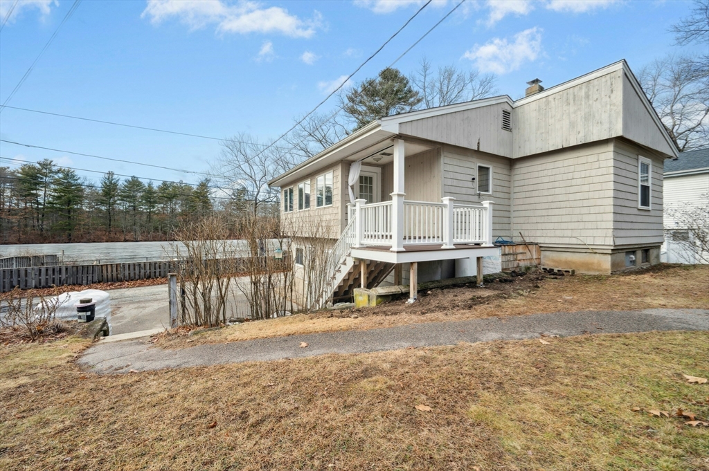 33 Lakeview Avenue, Unit 33 Bellingham, MA 02019 - Photo 3 of 38