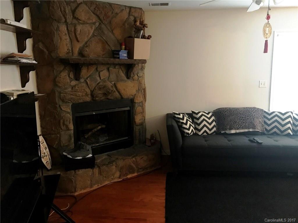 8333 Knights Bridge Road, Unit 8333 Charlotte, NC 28210 - Photo 3 of 7 Gallery Image 3