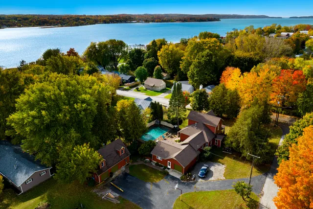 $749,000 | 8195 5th Street, Onekama, MI 49675