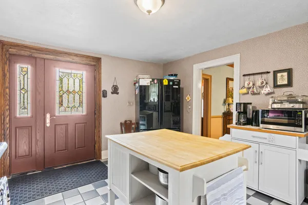 $749,000 | 8195 5th Street, Onekama, MI 49675