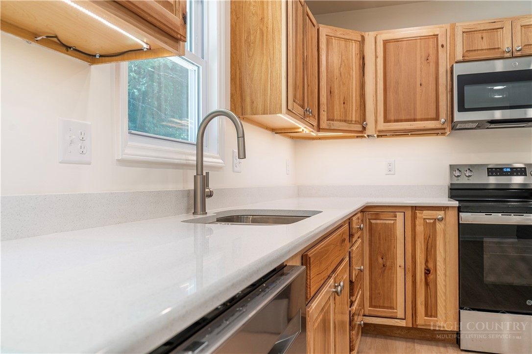 149 Watson Street Boone, NC 28607 - Photo 9 of 26