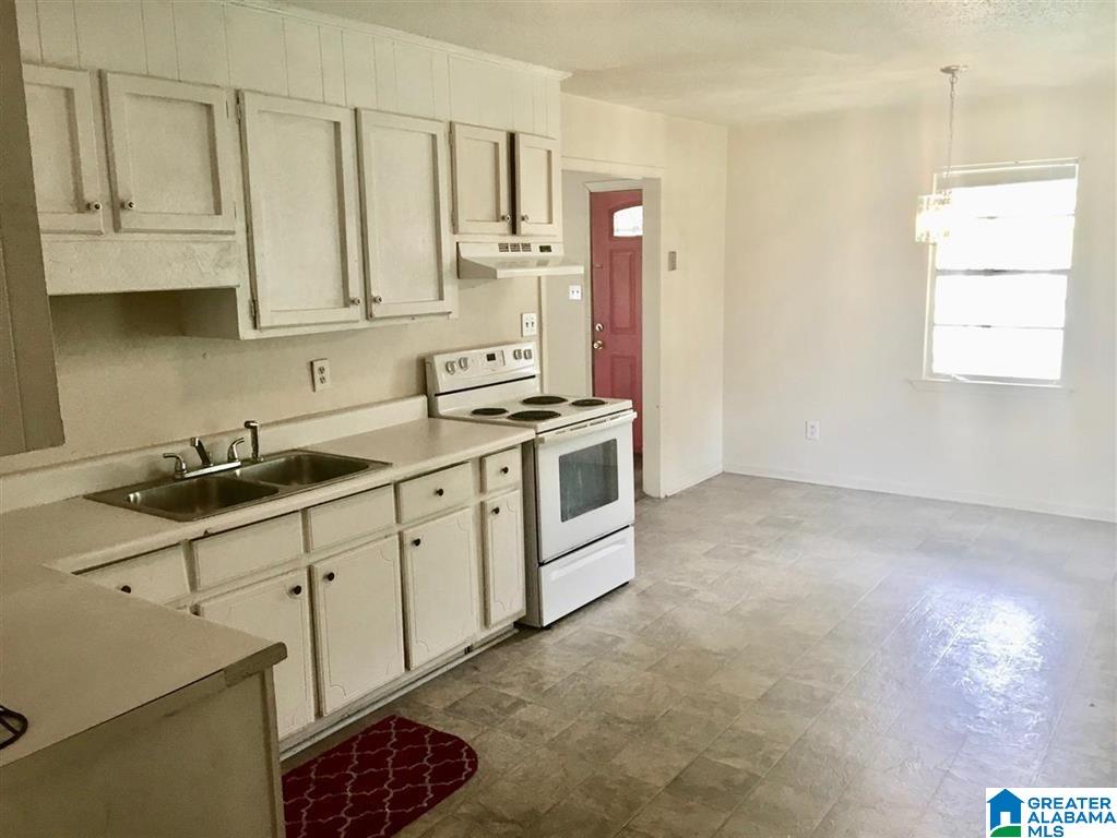 772 29th Street Southwest Birmingham, AL 35211 - Photo 5 of 17