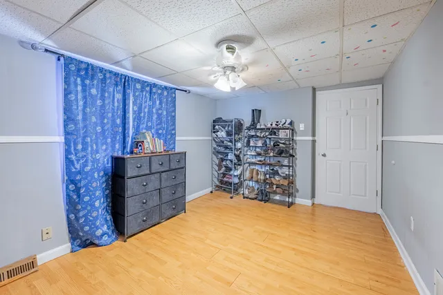 $199,900 | 18006 Oakwood Avenue, Lansing, IL 60438