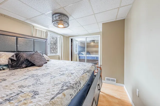 $199,900 | 18006 Oakwood Avenue, Lansing, IL 60438