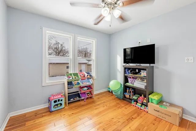 $199,900 | 18006 Oakwood Avenue, Lansing, IL 60438