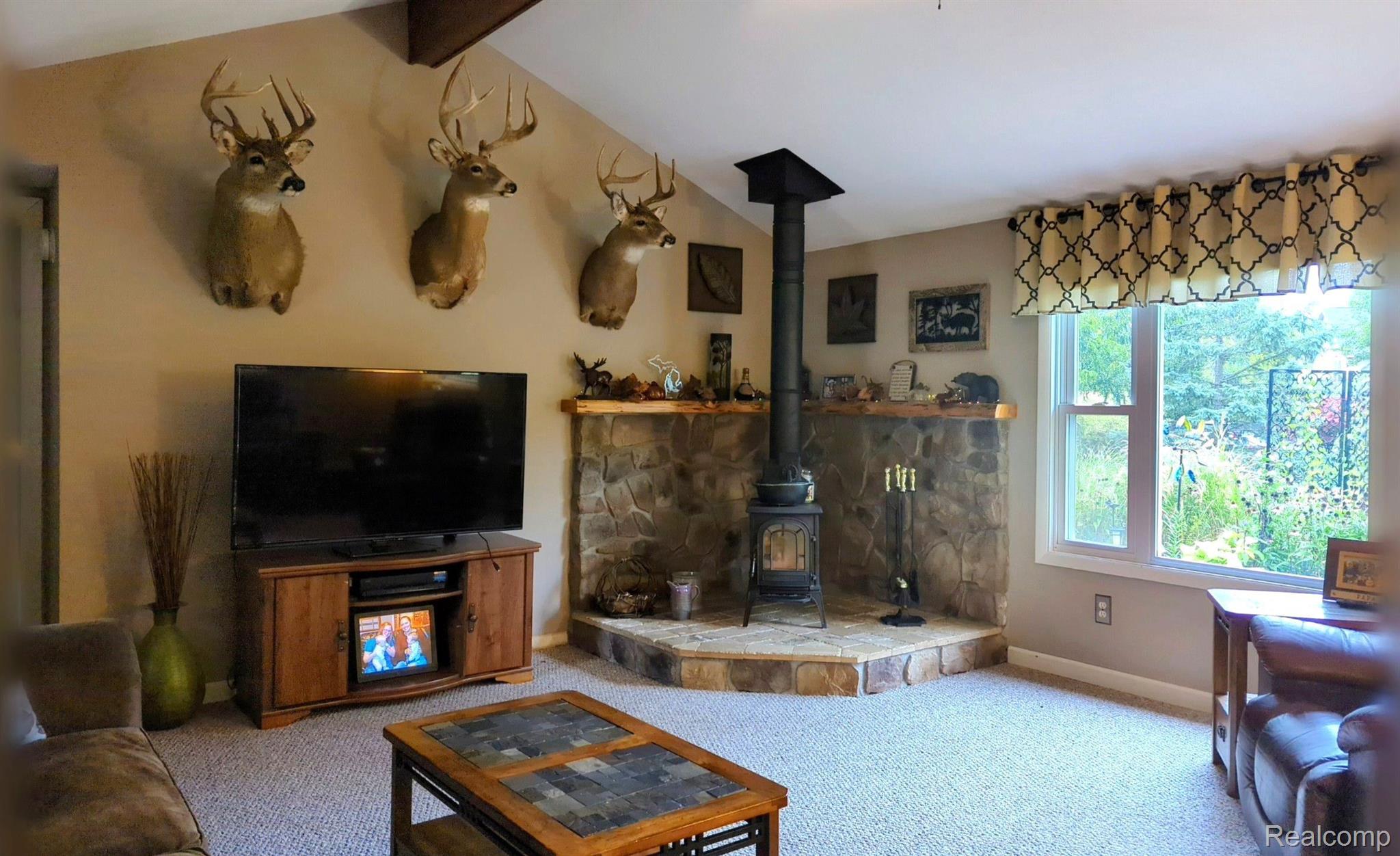 15375 Whitaker Road Linden, MI 48451 - Photo 7 of 42 Gallery Image 7