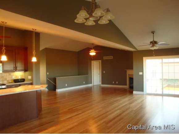 925 Nine Rock Road Sherman, IL 62684 - Photo 3 of 8 Gallery Image 3