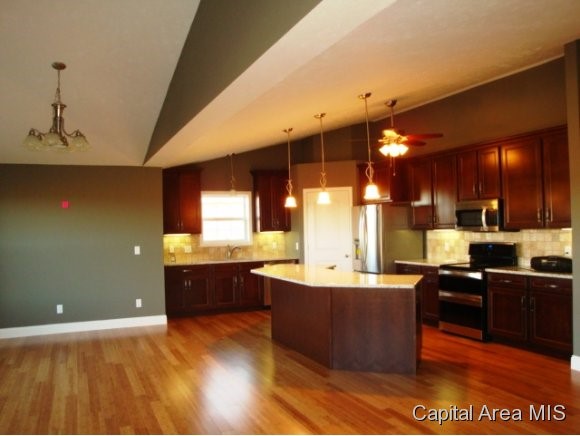 925 Nine Rock Road Sherman, IL 62684 - Photo 5 of 8 Gallery Image 5
