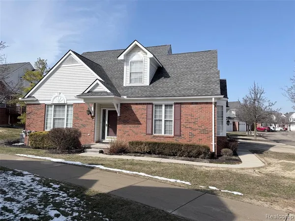 $2,700 | 29305 Weston Drive, Novi, MI 48377