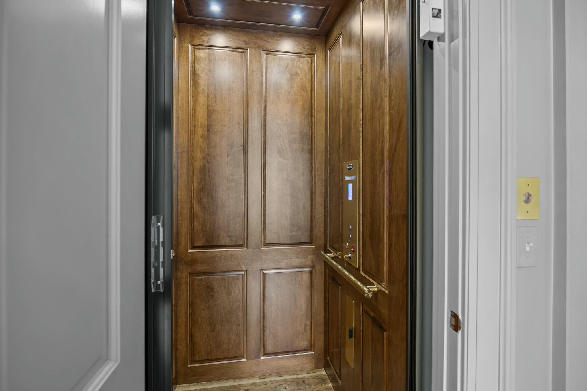 24 Chalmers Street Charleston, SC 29401 - Photo 27 of 58 Elevator