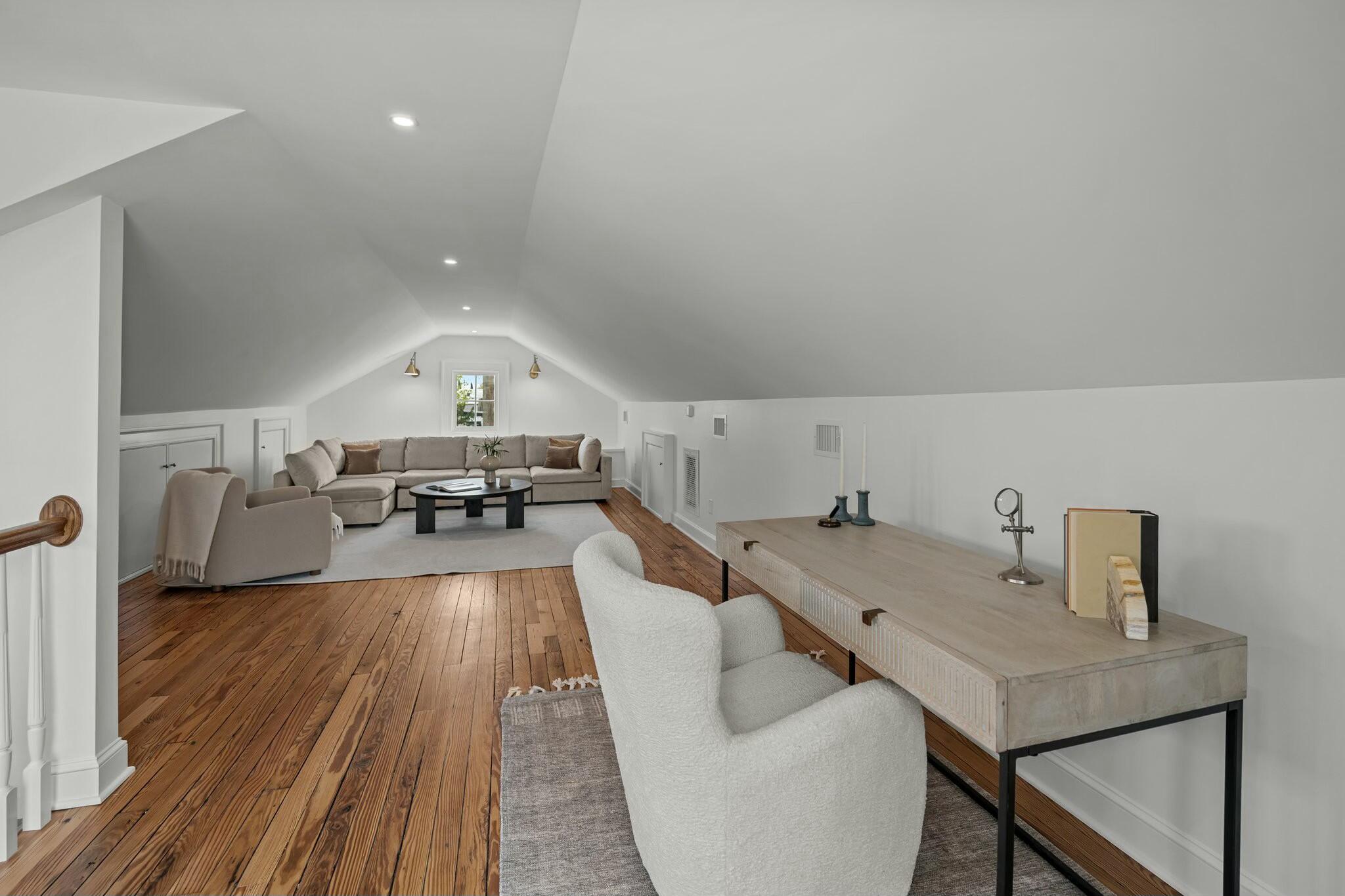 24 Chalmers Street Charleston, SC 29401 - Photo 48 of 58 flex space: office, playroom, studio