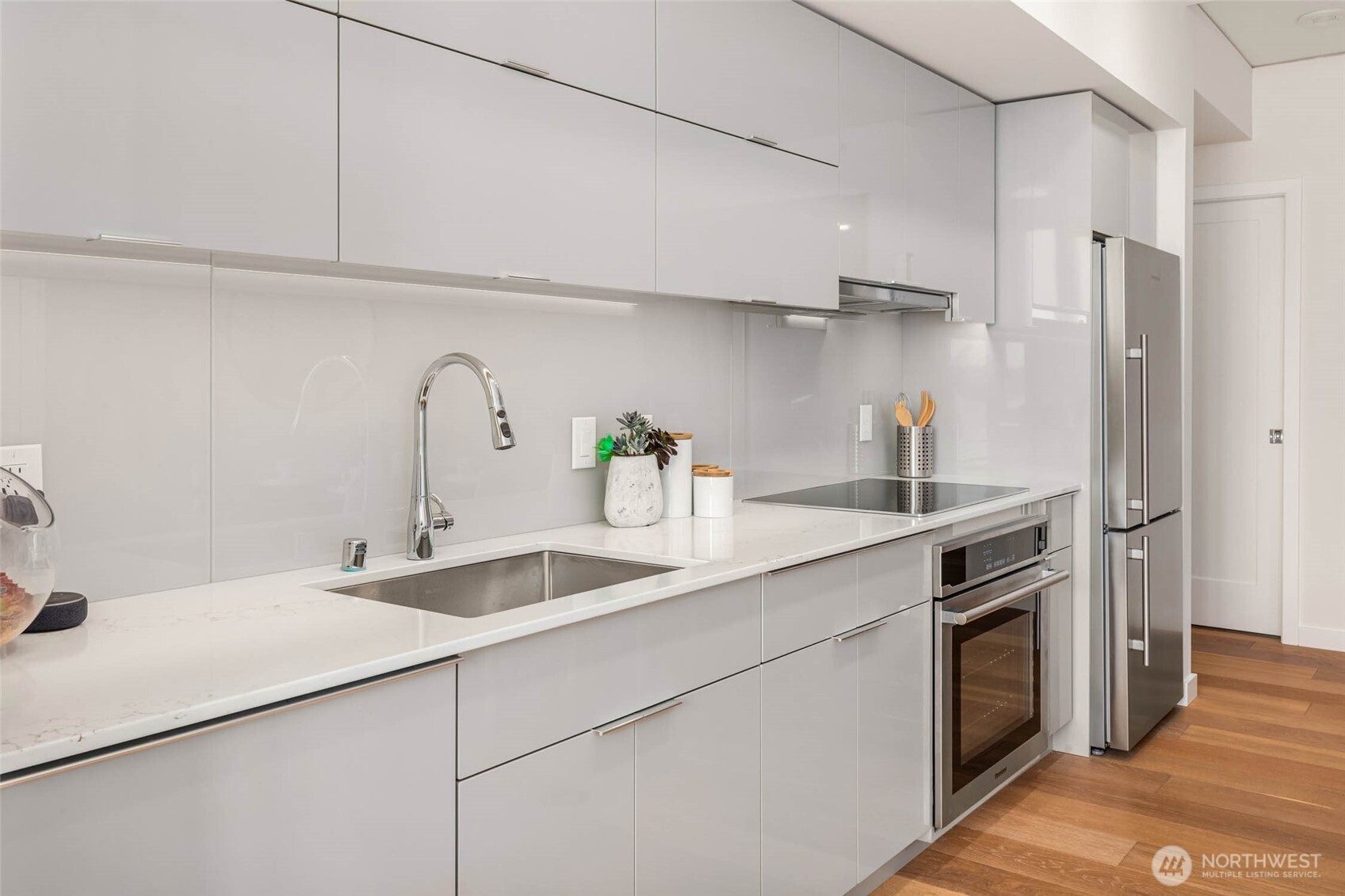 450 South Main Street, Unit 1211 Seattle, WA 98104 - Photo 7 of 34