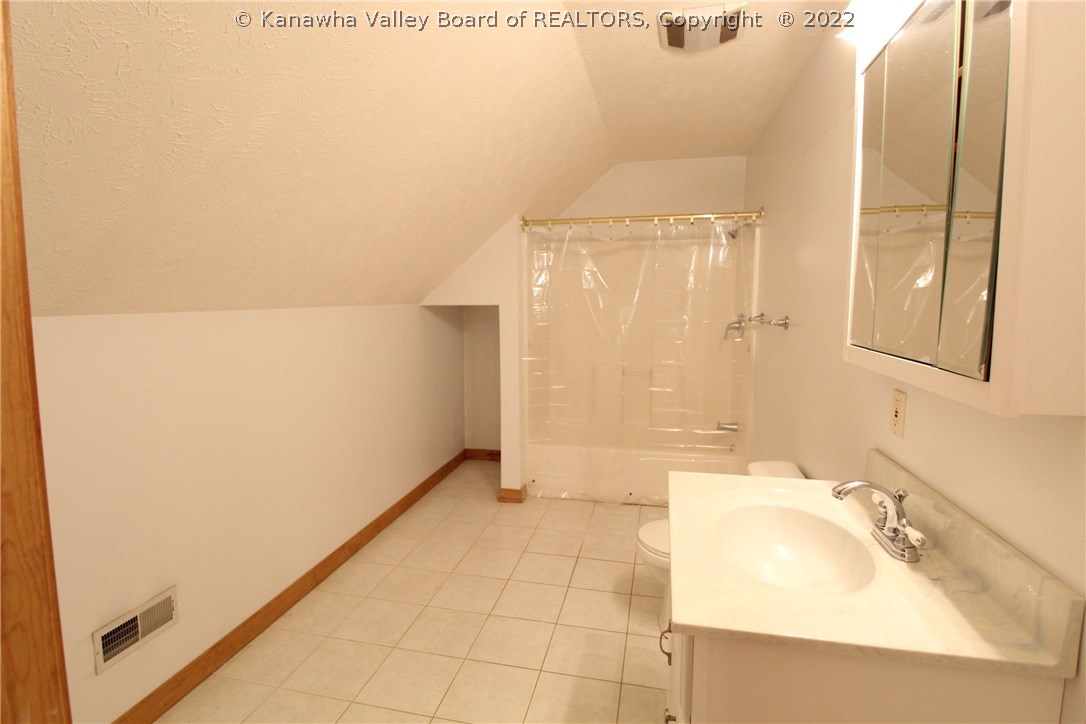 251 Rocky Step Road Hurricane, WV 25526 - Photo 19 of 26 Gallery Image 19