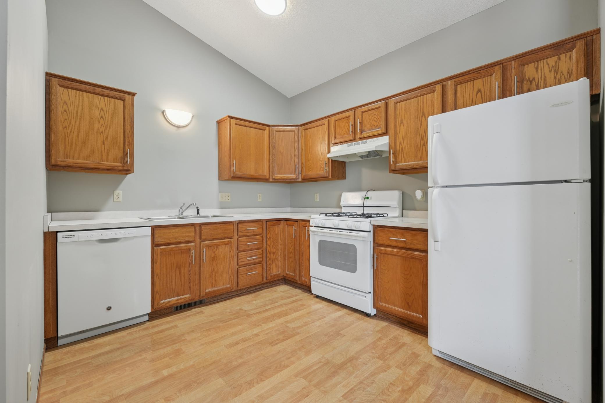 12436 Aztec Street Northwest Coon Rapids, MN 55433 - Photo 6 of 22