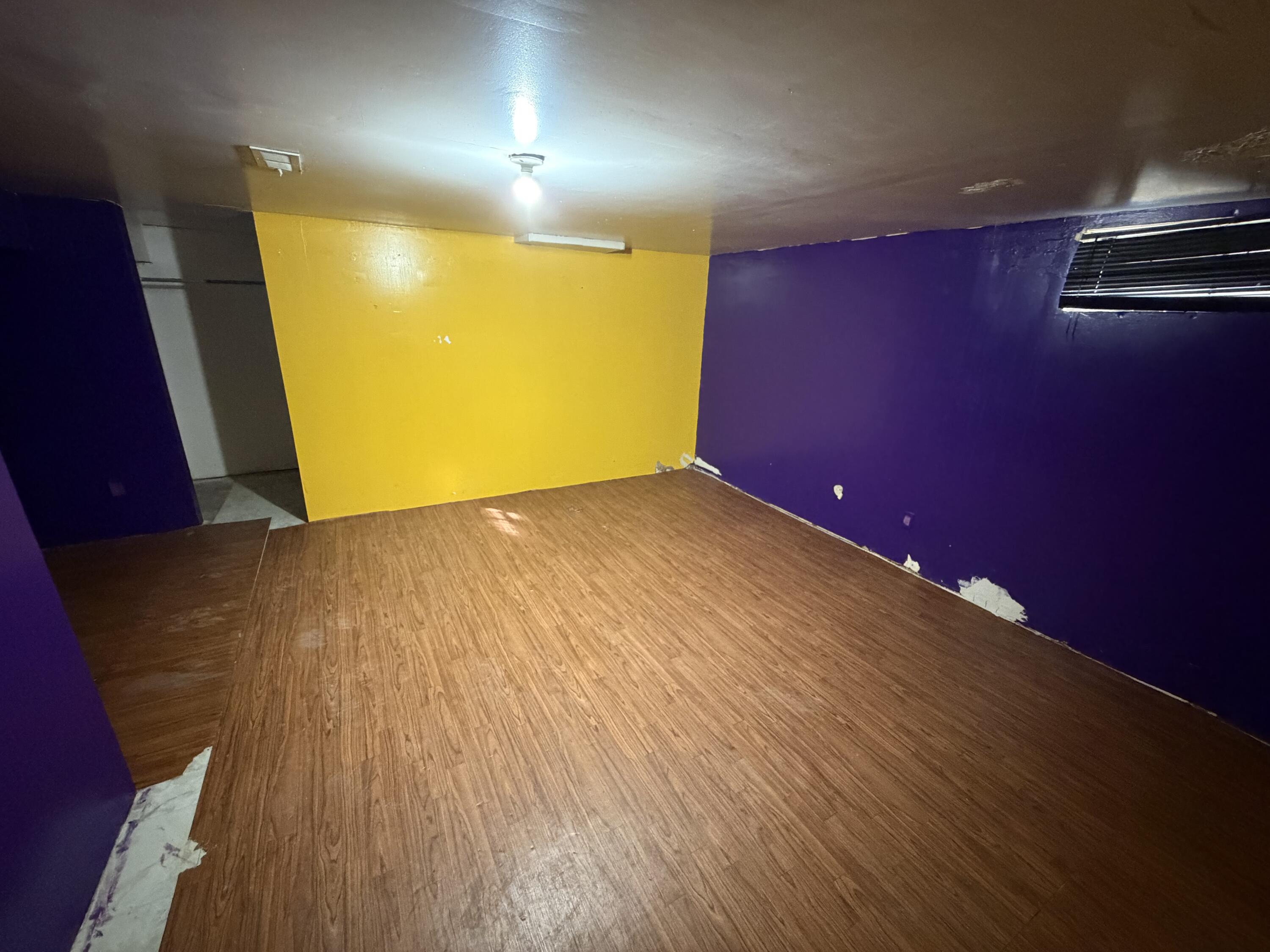 298 Bradford Road Benton Harbor, MI 49022 - Photo 19 of 27 IMG_1302