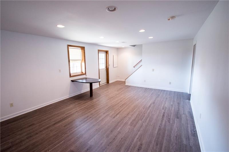 104 East Country Barn Road Houston, PA 15342 - Photo 12 of 20 Gallery Image 12