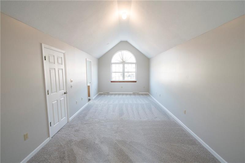 104 East Country Barn Road Houston, PA 15342 - Photo 18 of 20 Gallery Image 18