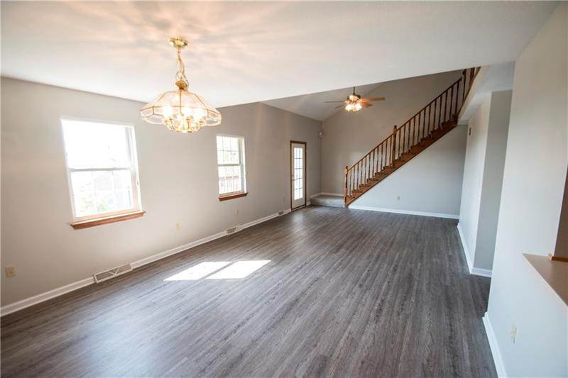 104 East Country Barn Road Houston, PA 15342 - Photo 8 of 20 Gallery Image 8