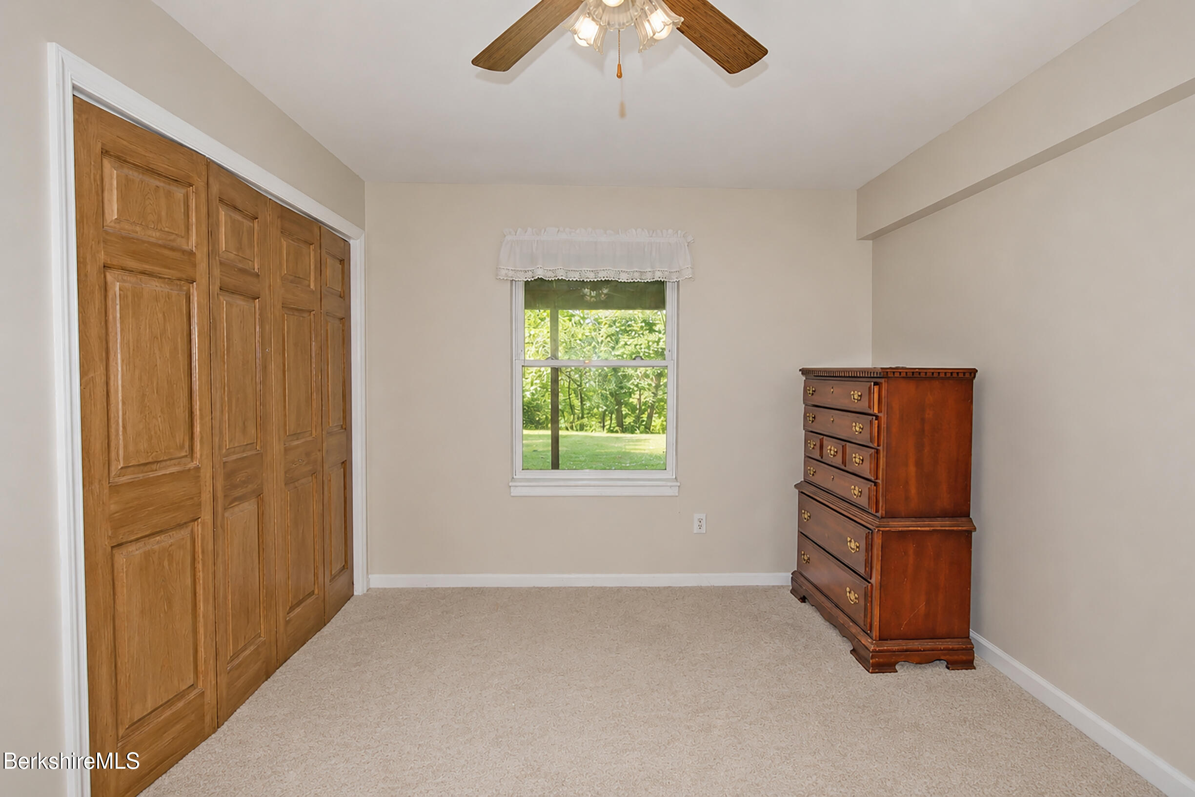 120 North Hoosac Road Williamstown, MA 01267 - Photo 23 of 47 vincentcarusophotography_120NHoosac_2026