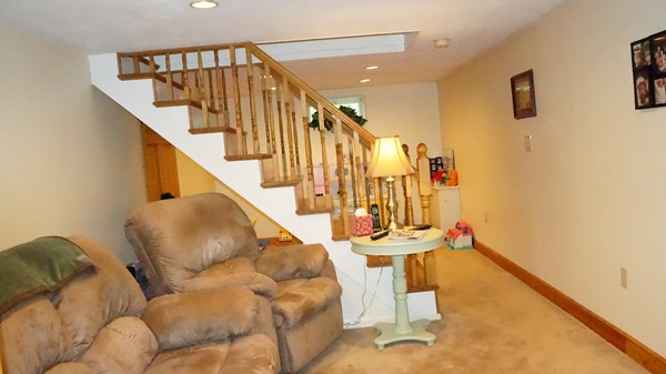 147 Elmlawn Road Braintree, MA 02184 - Photo 8 of 10 Gallery Image 8
