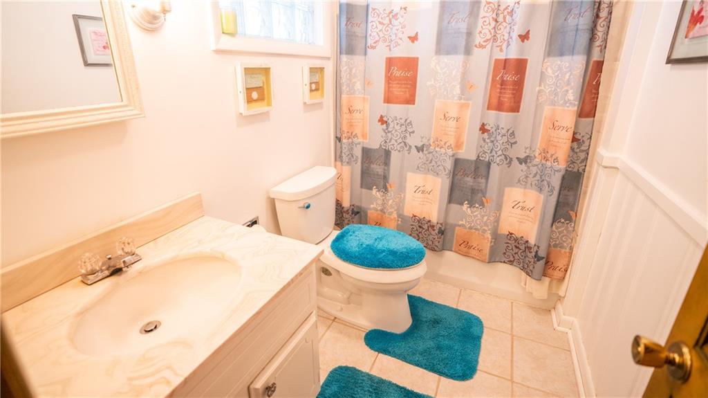 707 Ridgeway Avenue Grove City, PA 16127 - Photo 12 of 22 Gallery Image 12