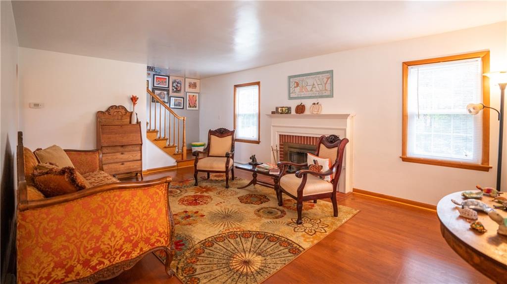 707 Ridgeway Avenue Grove City, PA 16127 - Photo 5 of 22 Gallery Image 5