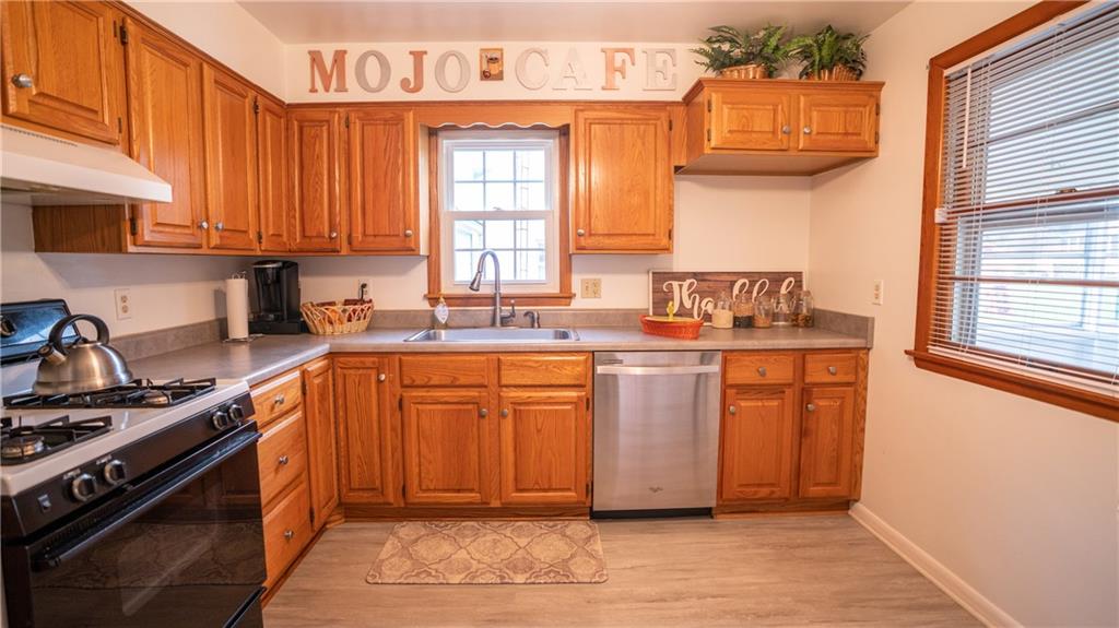 707 Ridgeway Avenue Grove City, PA 16127 - Photo 9 of 22 Gallery Image 9