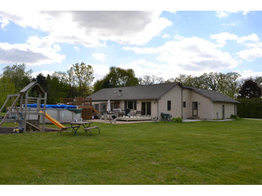 6595 Theodorff Road Pecatonica, IL 61063 - Photo 11 of 11 Gallery Image 11