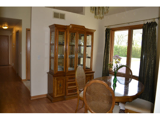 6595 Theodorff Road Pecatonica, IL 61063 - Photo 4 of 11 Gallery Image 4