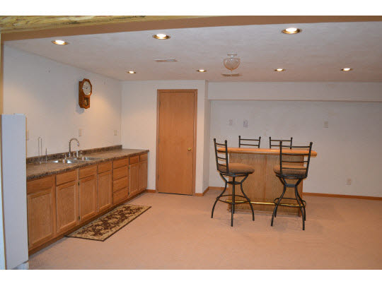6595 Theodorff Road Pecatonica, IL 61063 - Photo 5 of 11 Gallery Image 5