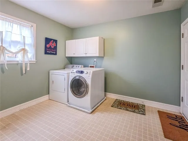 $525,000 | 2421 Camden Lake View Northwest, Acworth, GA 30101