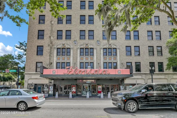 a view of an outdoor space