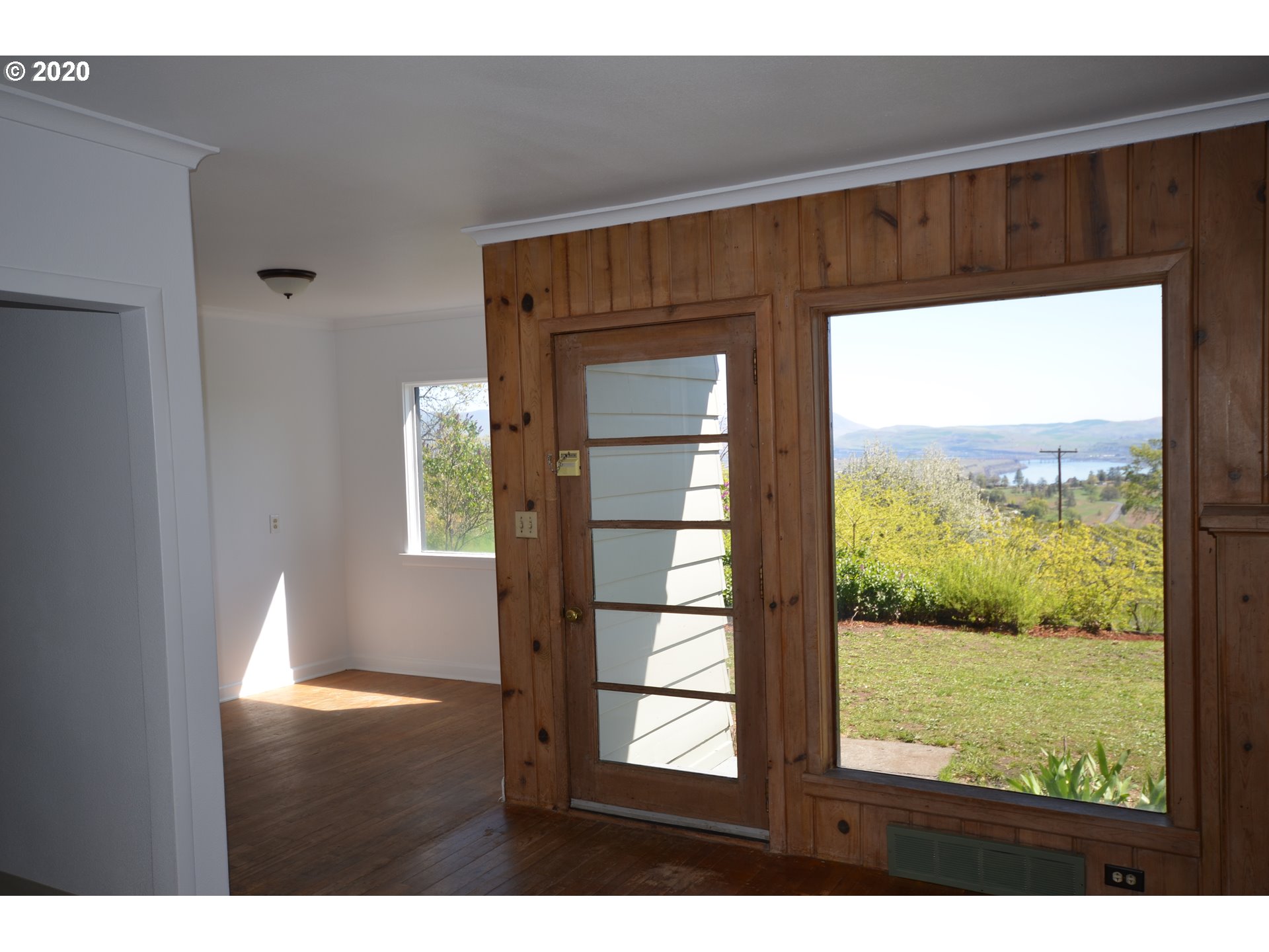 4300 Cherry Heights Road The Dalles, OR 97058 - Photo 14 of 32 Gallery Image 14