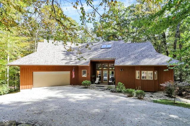 $725,000 | 2263 Turning Tree Drive, Nashville, IN 47448