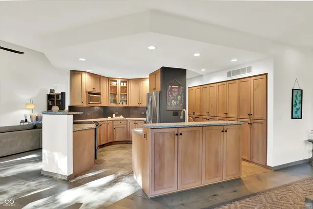 $725,000 | 2263 Turning Tree Drive, Nashville, IN 47448