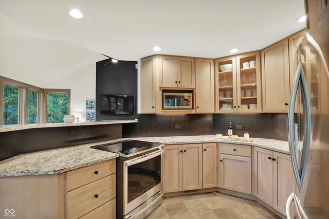 $725,000 | 2263 Turning Tree Drive, Nashville, IN 47448