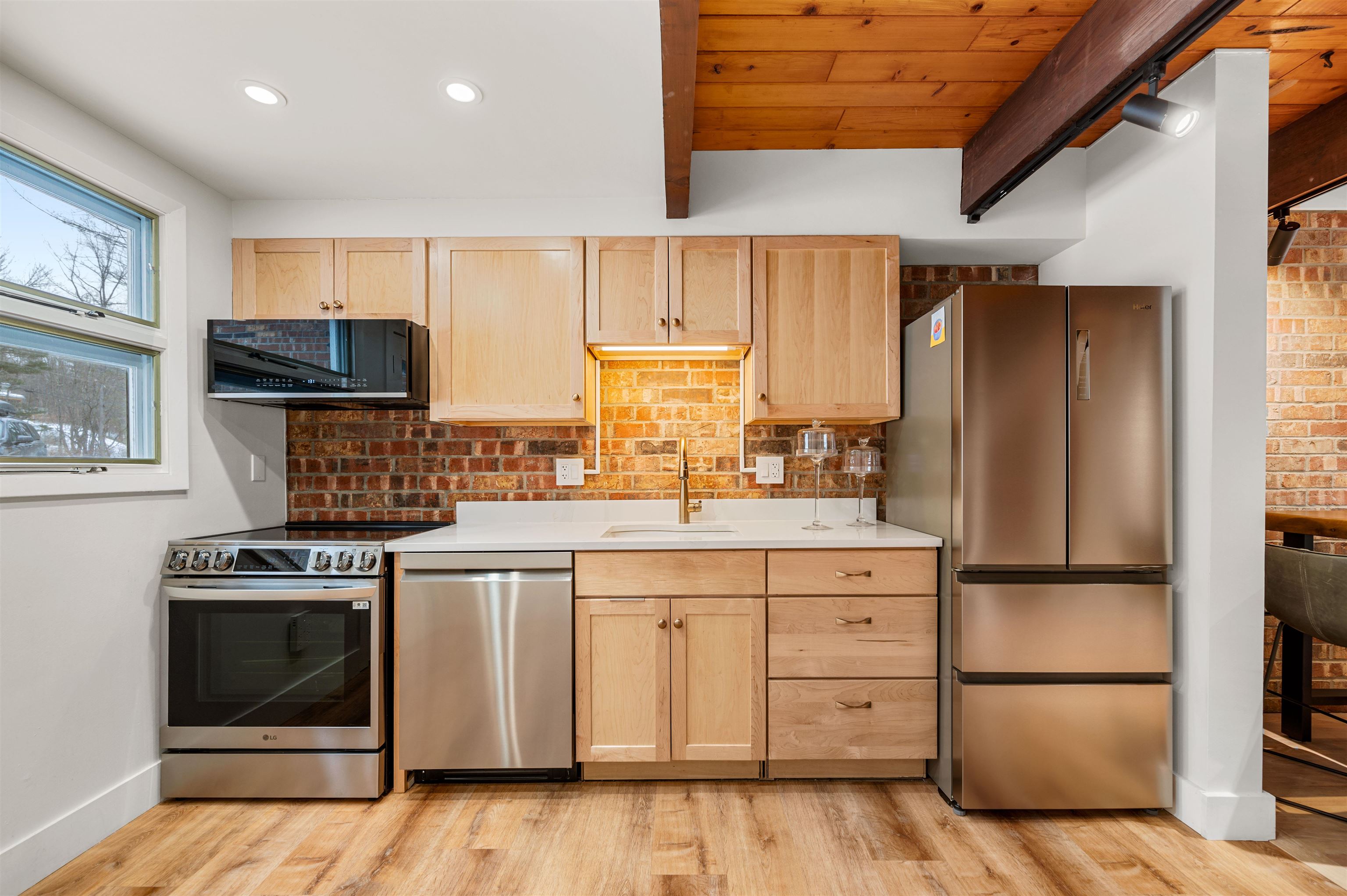 67 Fox Hill Road, Unit 6 Stowe, VT 05672 - Photo 7 of 30