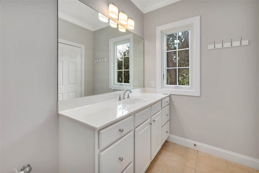 119 Kiln Trail St. Simons Island, GA 31522 - Photo 17 of 23 Vanity