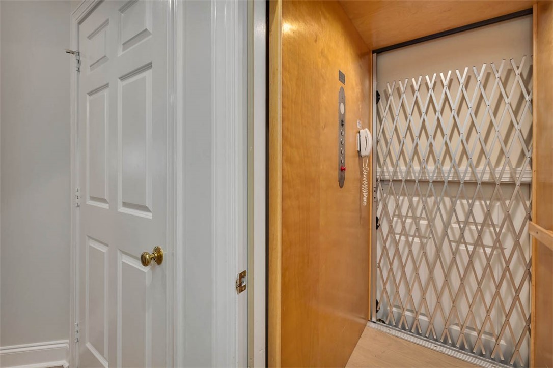 119 Kiln Trail St. Simons Island, GA 31522 - Photo 5 of 23 Private Elevator