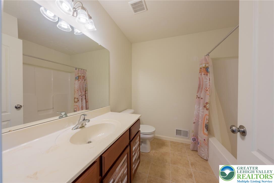 369 Pennycress Road Allentown, PA 18104 - Photo 14 of 31 Gallery Image 14