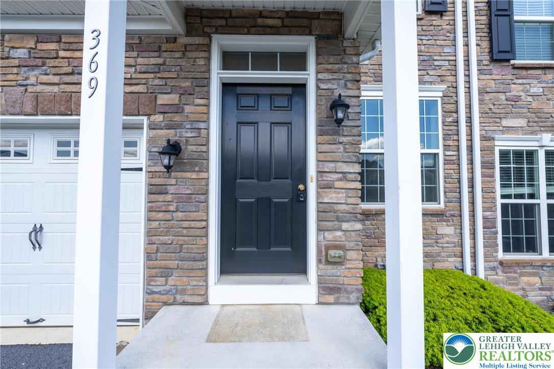 369 Pennycress Road Allentown, PA 18104 - Photo 2 of 31 Gallery Image 2