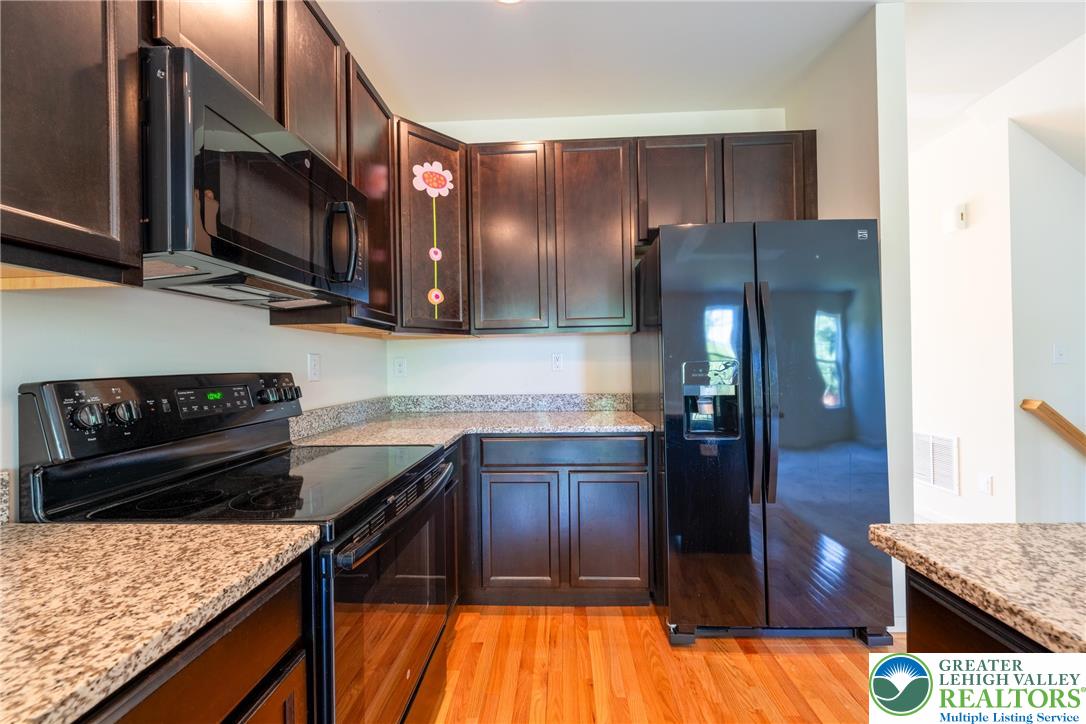 369 Pennycress Road Allentown, PA 18104 - Photo 6 of 31 Gallery Image 6