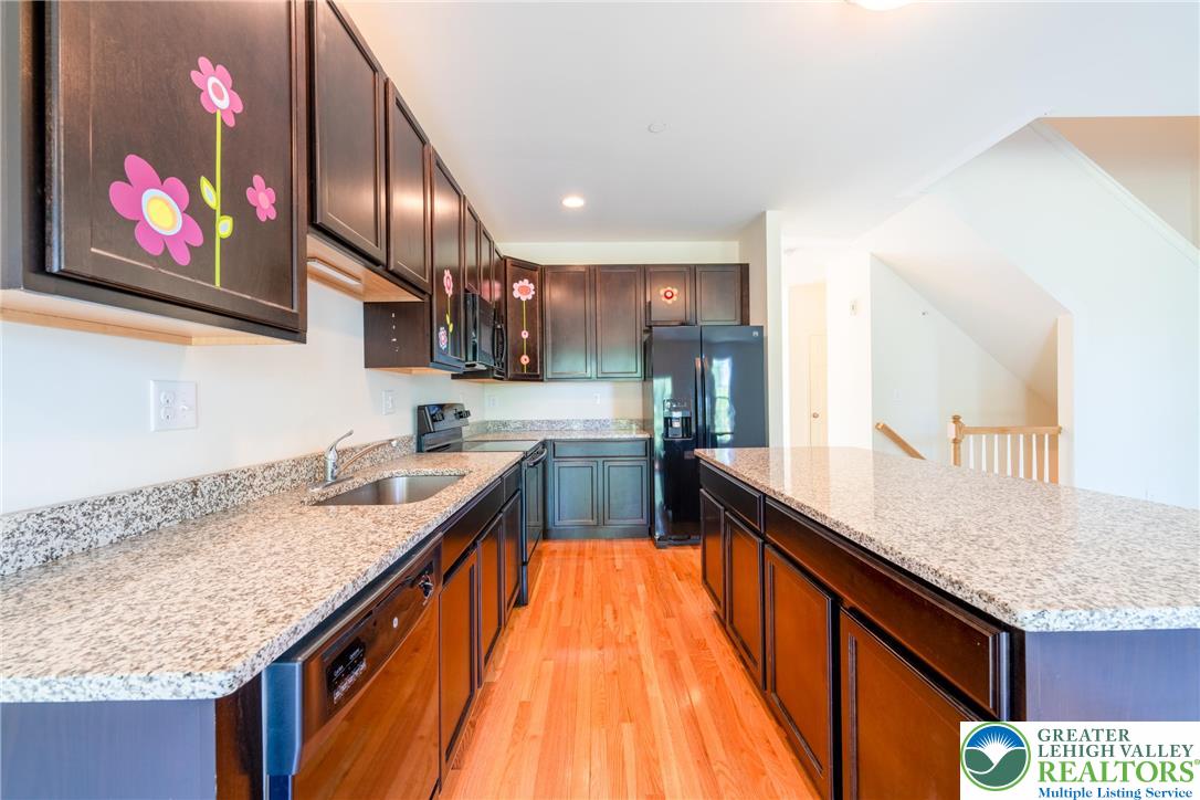 369 Pennycress Road Allentown, PA 18104 - Photo 7 of 31 Gallery Image 7