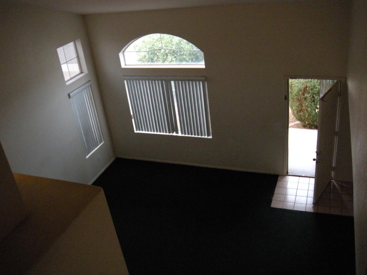 9537 West Hatcher Road Peoria, AZ 85345 - Photo 4 of 6 Living Room